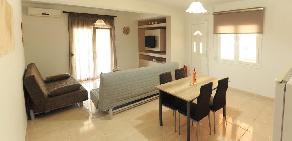 Onites Elegant Suites 斯卡拉伯塔麦斯 外观 照片